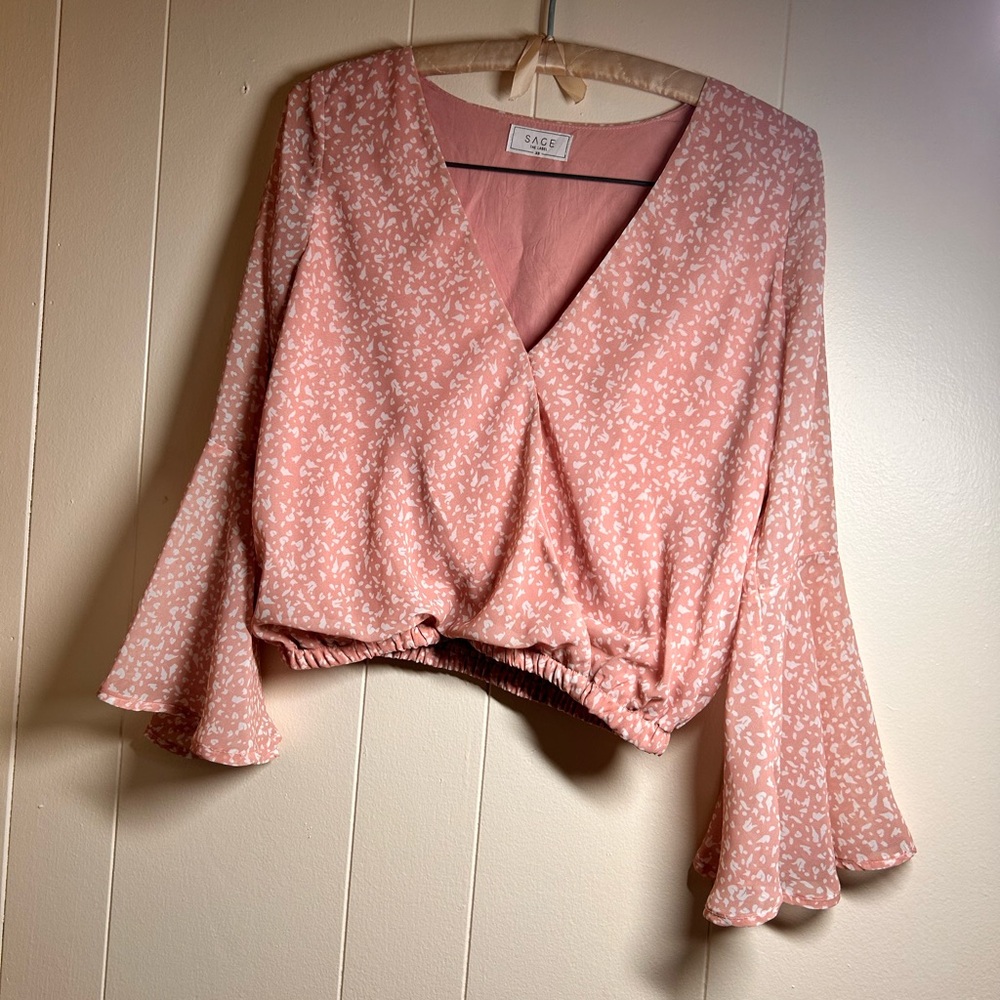 Sage The Label XS Blush Pink Floral Wrap Crop Top Bell Sleeve Boho - Picture 8 of 12